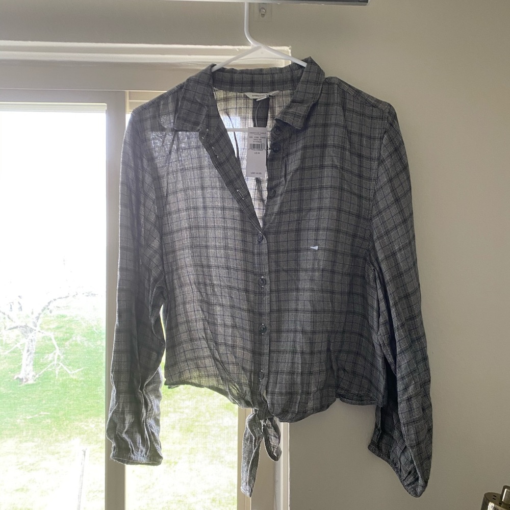 AE Long Sleeve Plaid Collared Shirt NWT